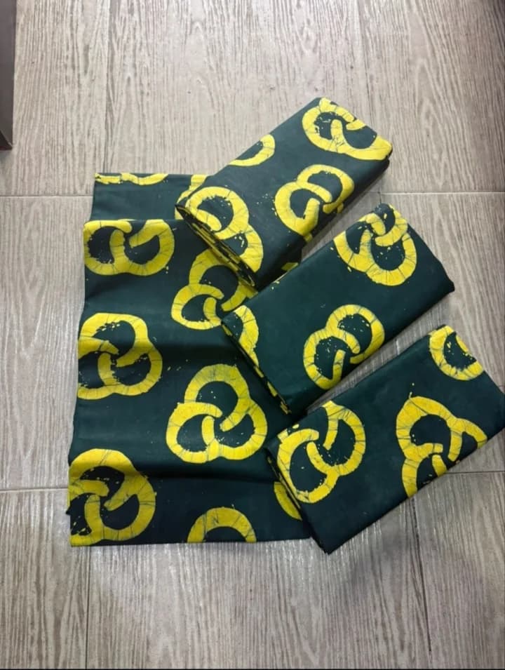 CLASSIC DOUBLE COLORED ADIRE BATIK
